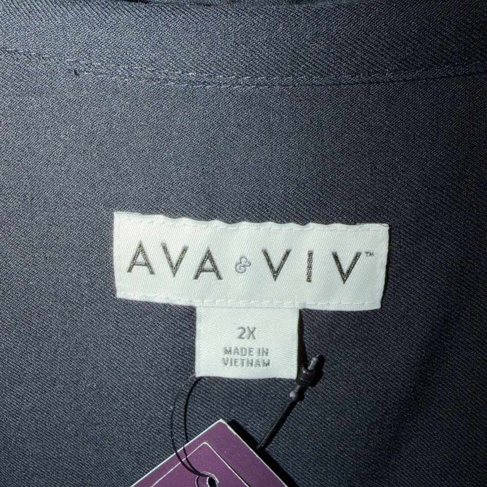 Ava & Viv Charcoal Gray Top - Picture 2 of 4